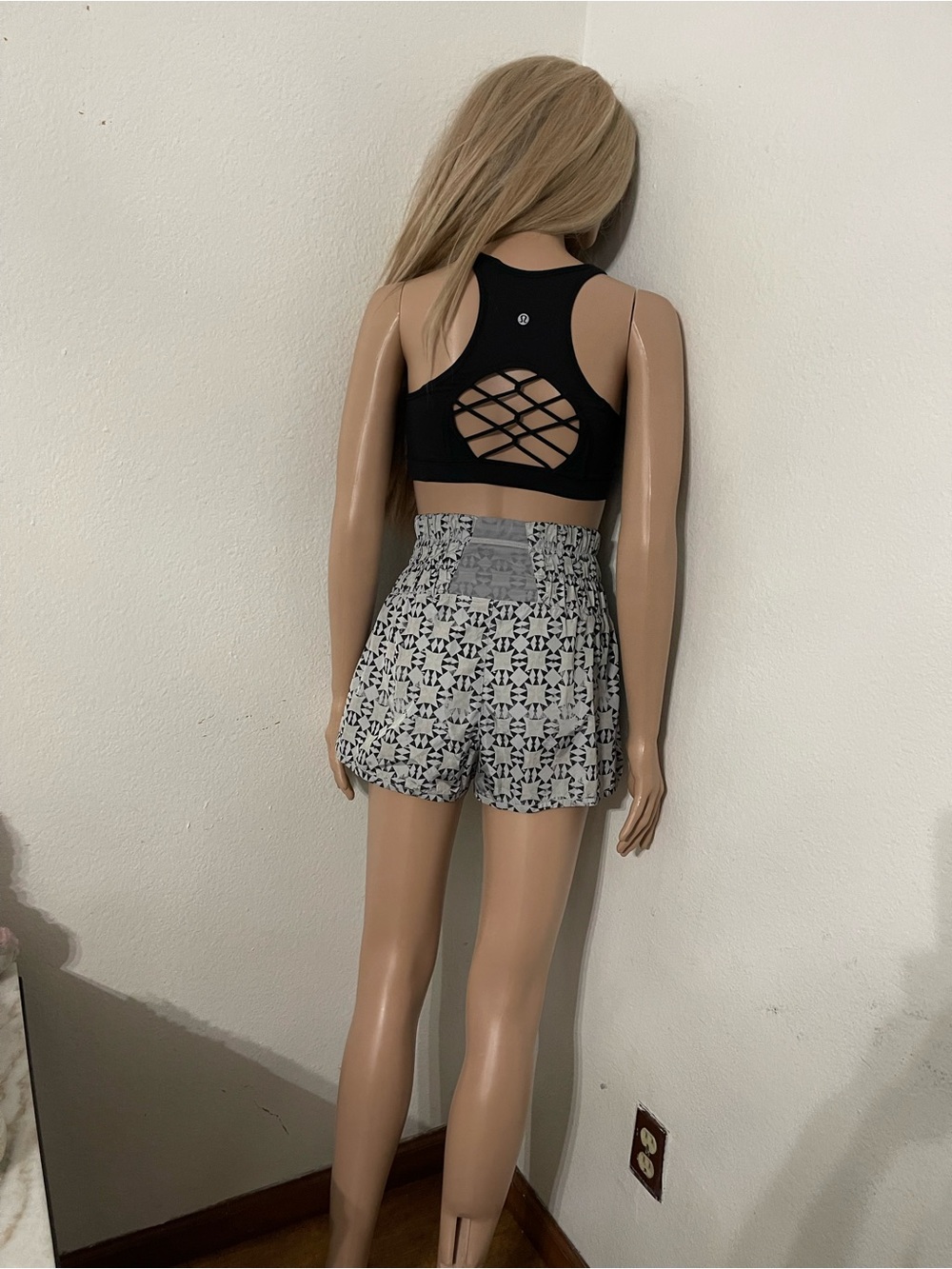 Fp Movement Short , Size S - Picture 4 of 11